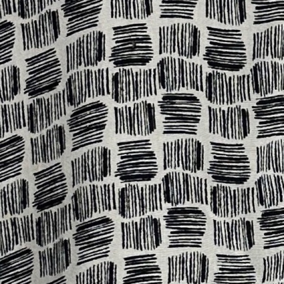 Rock Flower Paper sz M blouse, black/white graphic design, office, fall, date - Picture 2 of 5